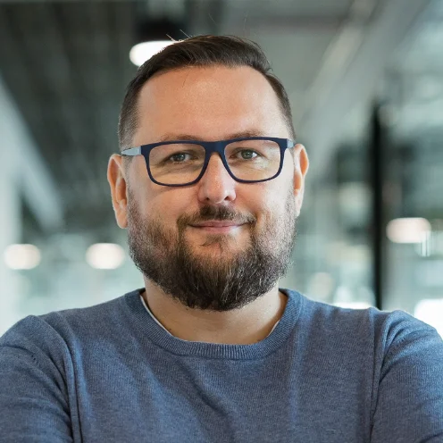Portrait photo of Łukasz Boruń
